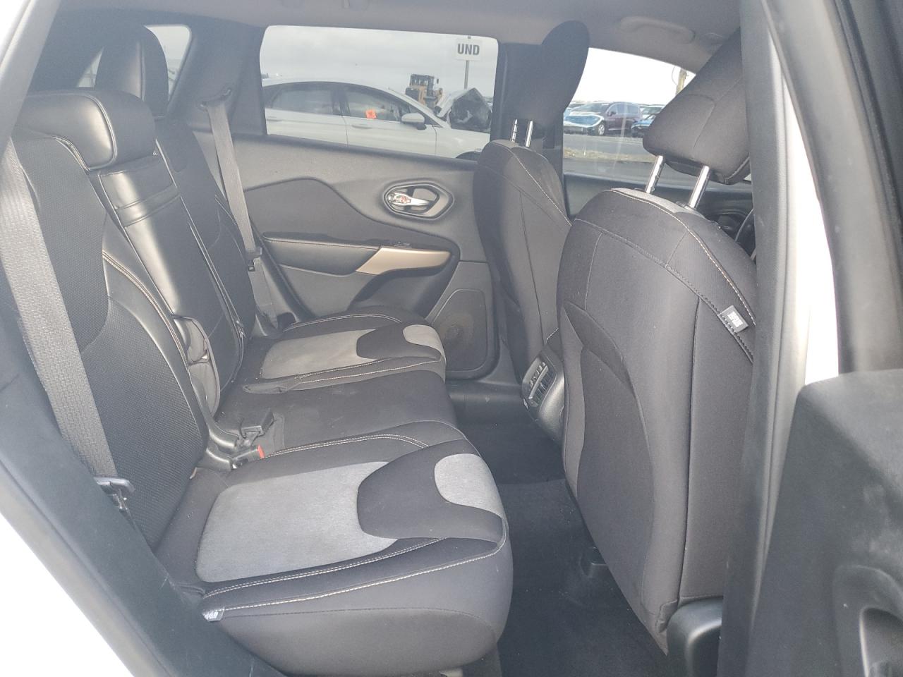 2018 Jeep Cherokee Latitude VIN: 1C4PJLCB3JD531505 Lot: 91451435