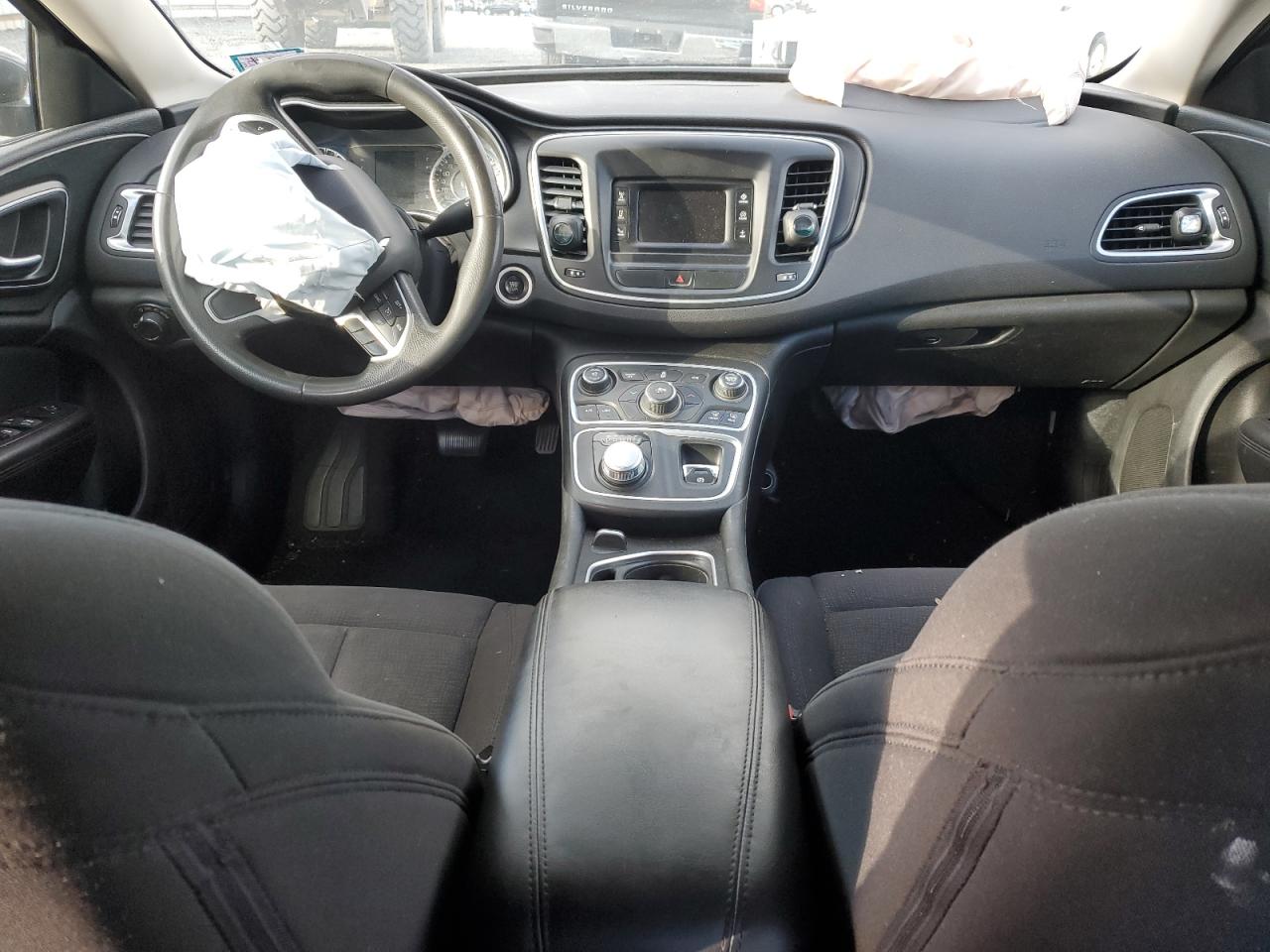 2015 Chrysler 200 Limited VIN: 1C3CCCAB8FN570897 Lot: 92725445