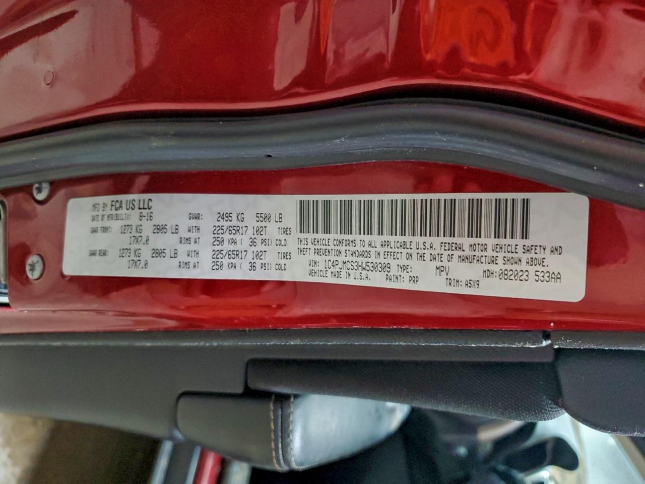 2017 Jeep Cherokee Latitude VIN: 1C4PJMCS3HW530309 Lot: 93110665