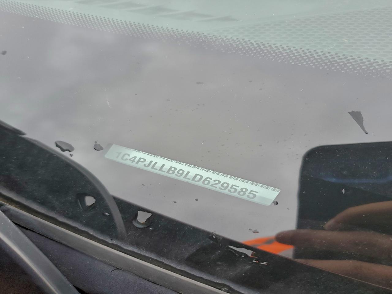 2020 Jeep Cherokee Latitude Plus VIN: 1C4PJLLB9LD629585 Lot: 93627535