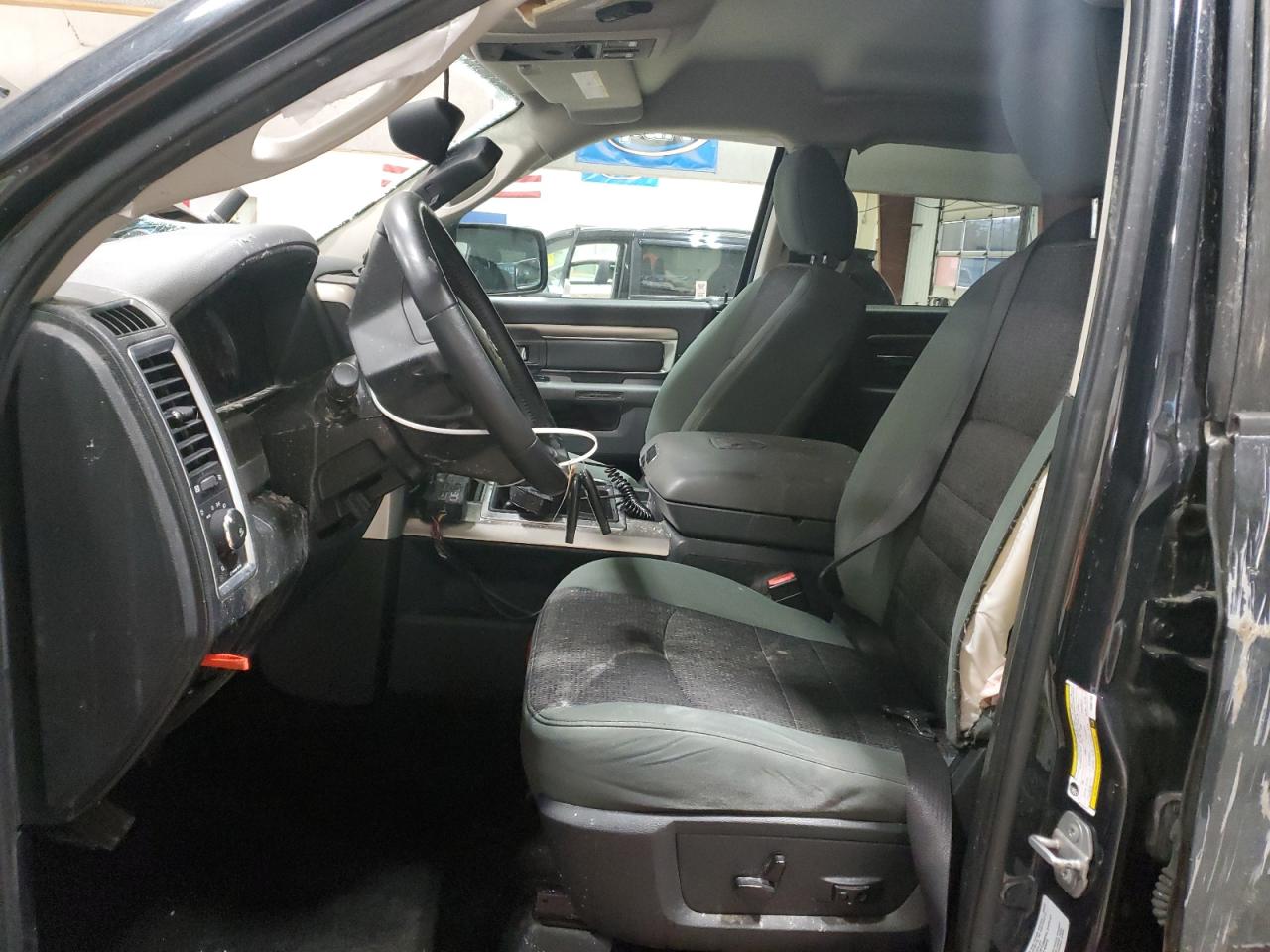 2015 Ram 1500 Slt VIN: 3C6RR7LT2FG581153 Lot: 92587585