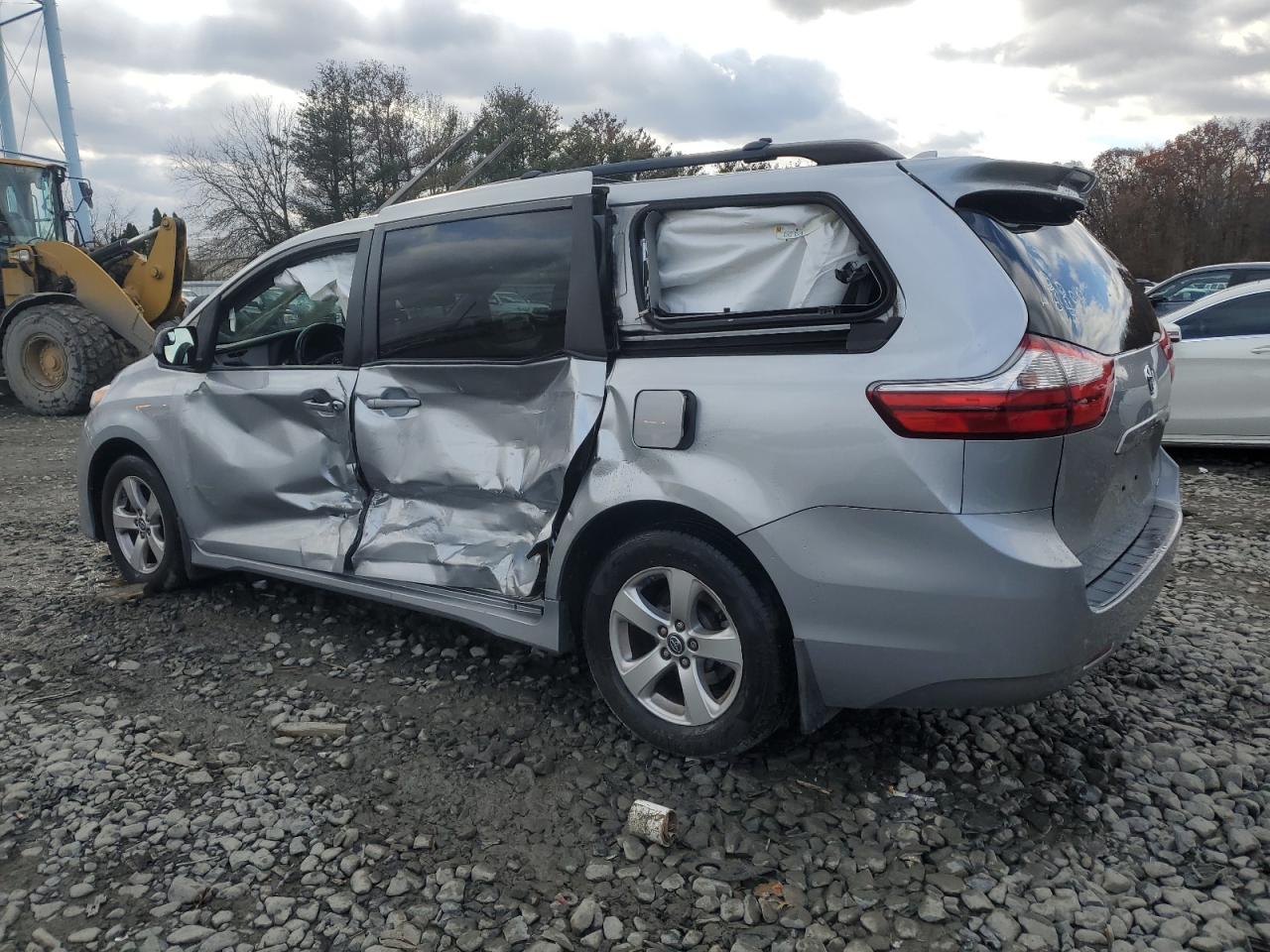 2018 Toyota Sienna Le VIN: 5TDKZ3DC7JS959141 Lot: 91685225