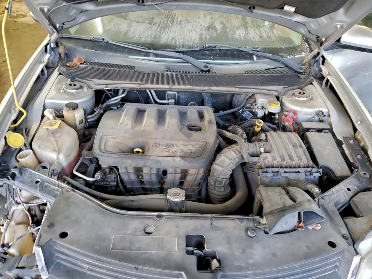 2010 Dodge Avenger R/T VIN: 1B3CC5FB6AN172808 Lot: 93945065