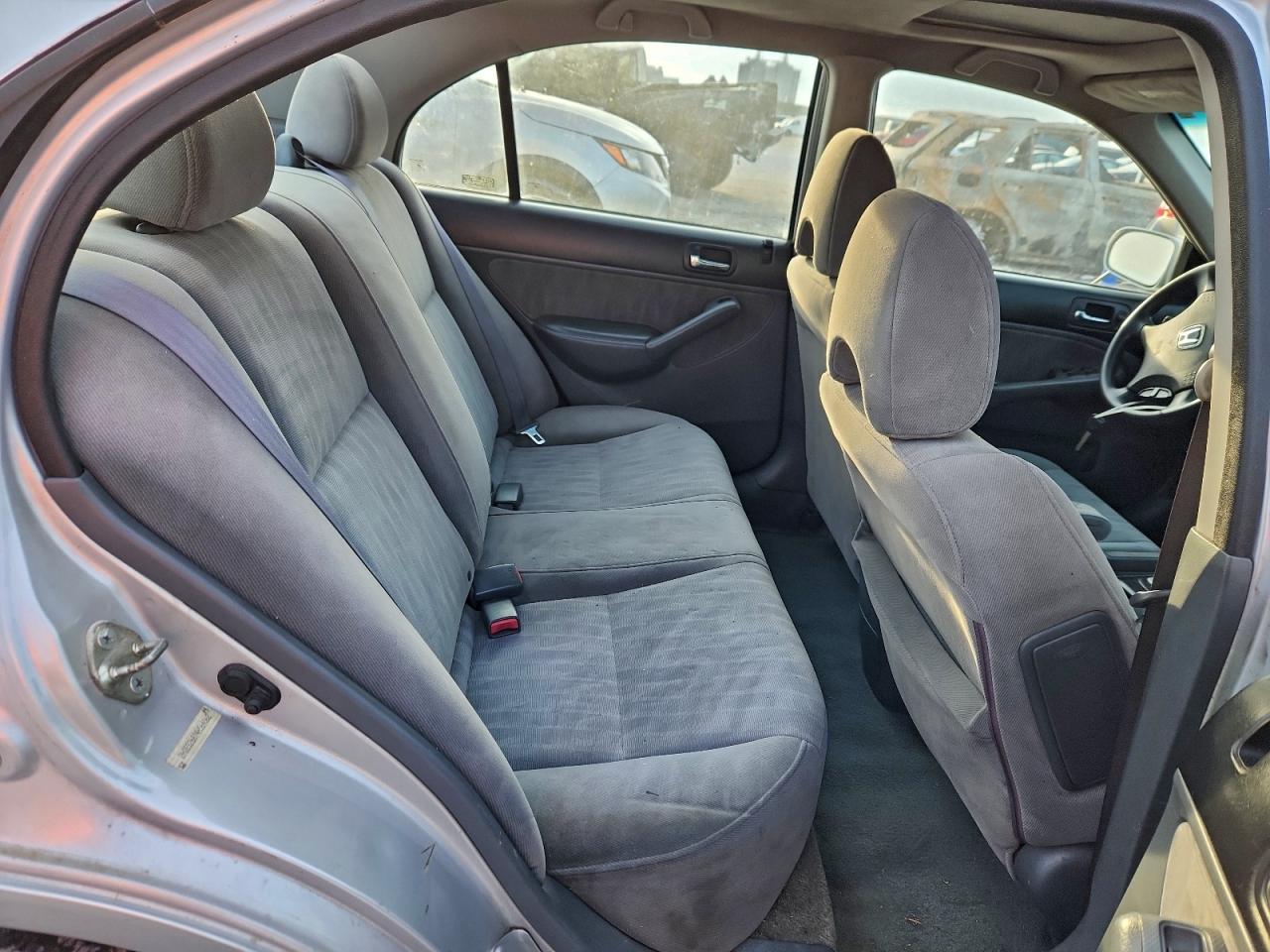 2004 Honda Civic Ex VIN: 2HGES26874H564062 Lot: 94266975