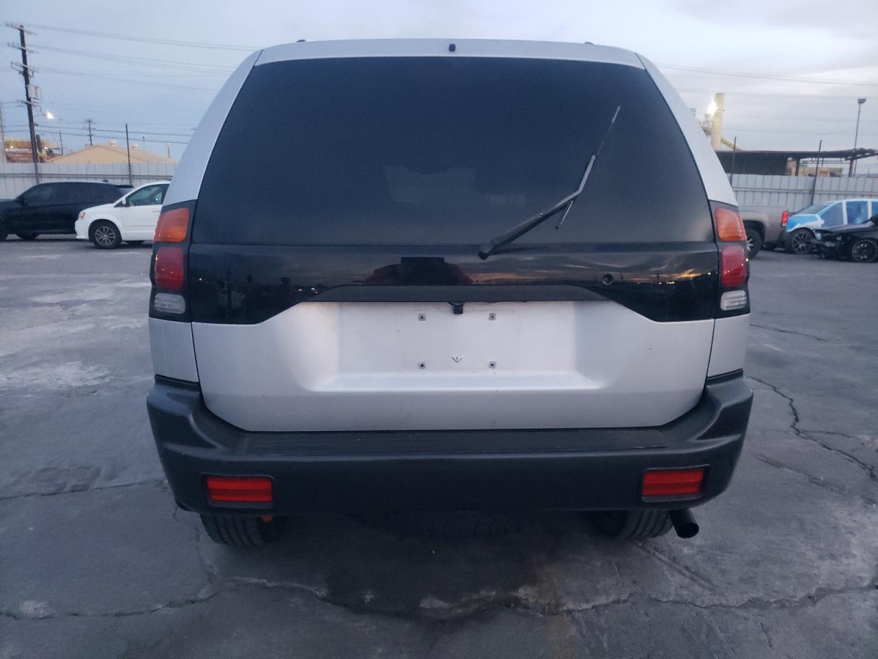 2002 Mitsubishi Montero Sport Xls VIN: JA4LS31RX2J024870 Lot: 92631845