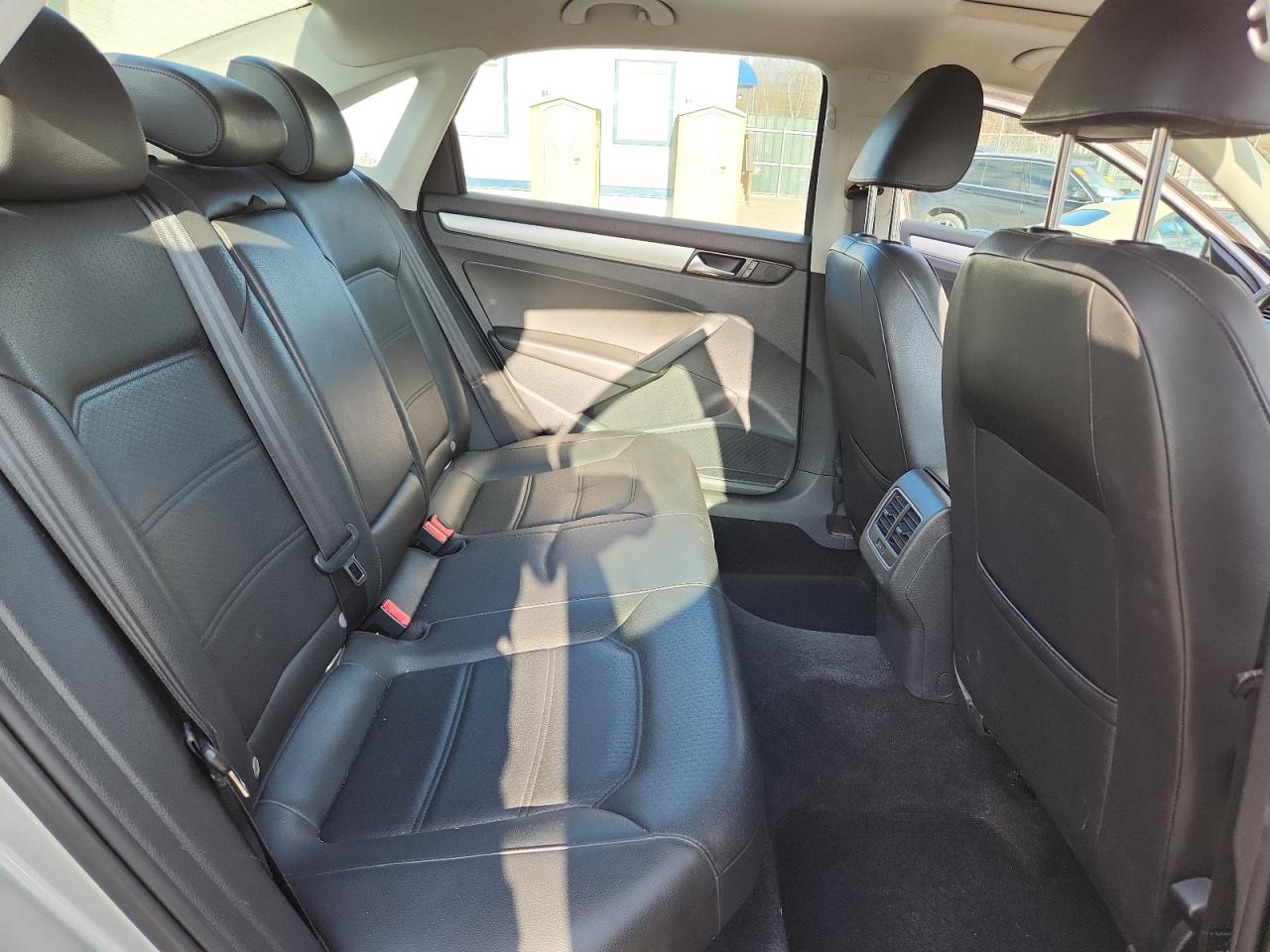 2013 Volkswagen Passat Se VIN: 1VWBP7A34DC110394 Lot: 92481925