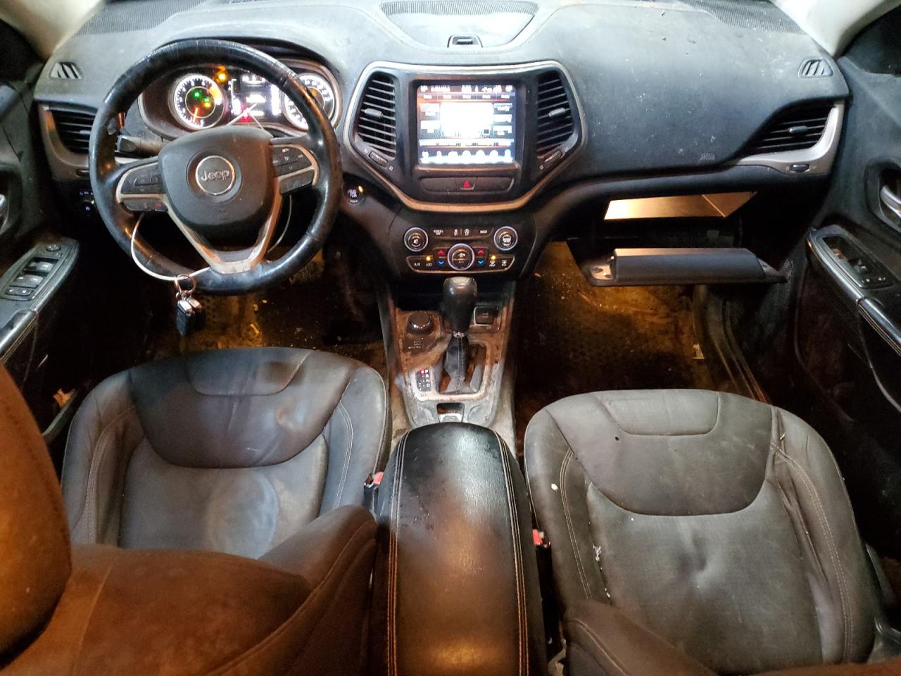 2016 Jeep Cherokee Latitude VIN: 1C4PJMCS5GW223609 Lot: 92449475