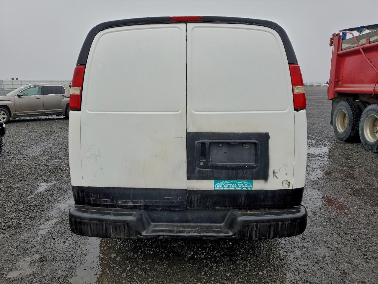 2004 Chevrolet Express G3500 VIN: 1GCHG35U141151702 Lot: 94518635