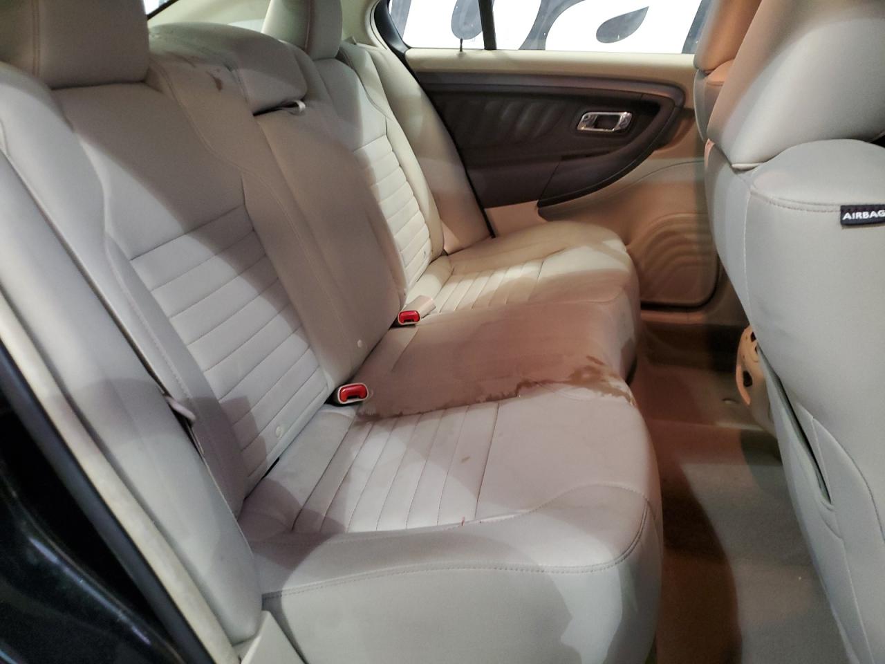 2011 Ford Taurus Se VIN: 1FAHP2DW2BG113828 Lot: 92022635