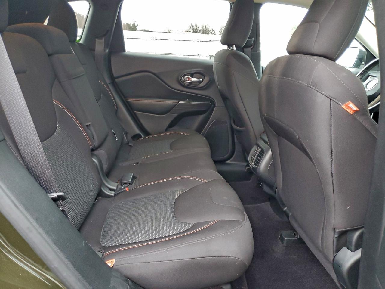 2017 Jeep Cherokee Latitude VIN: 1C4PJMCS4HW550911 Lot: 94474225