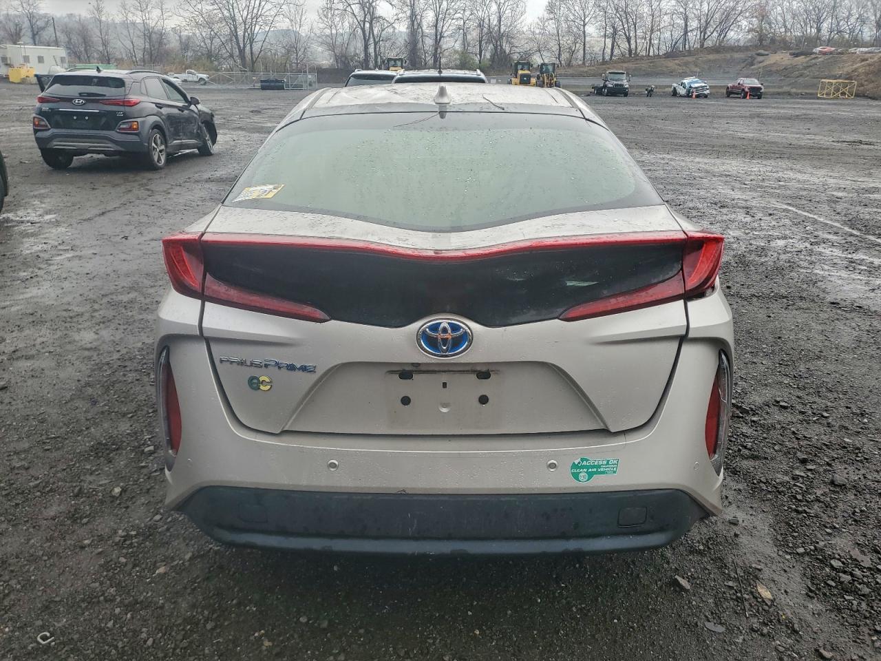 2017 Toyota Prius Prime VIN: JTDKARFPXH3016716 Lot: 93934115