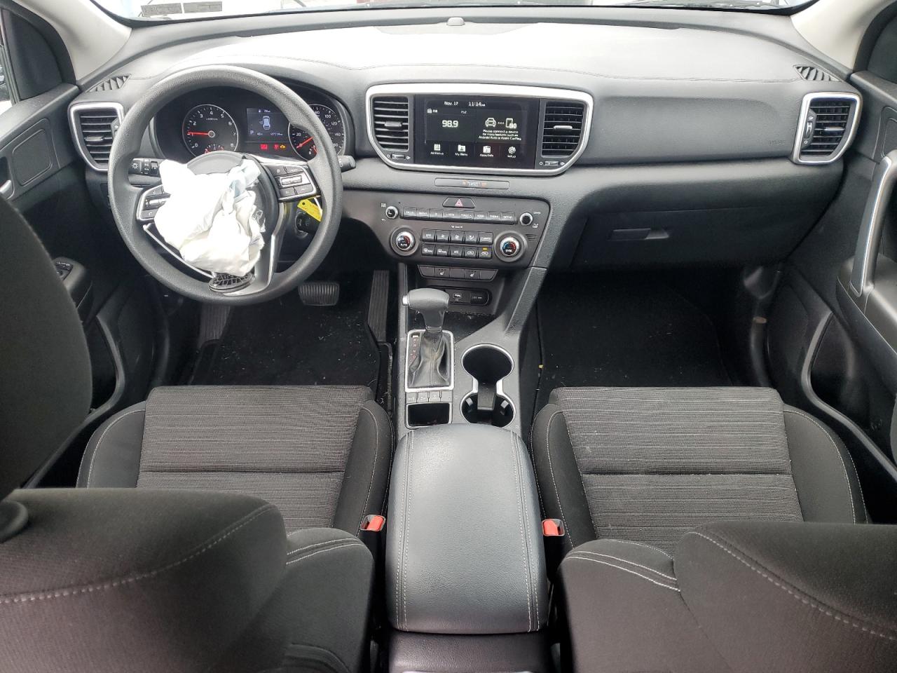 2020 Kia Sportage Lx VIN: KNDPMCAC3L7666763 Lot: 92906145