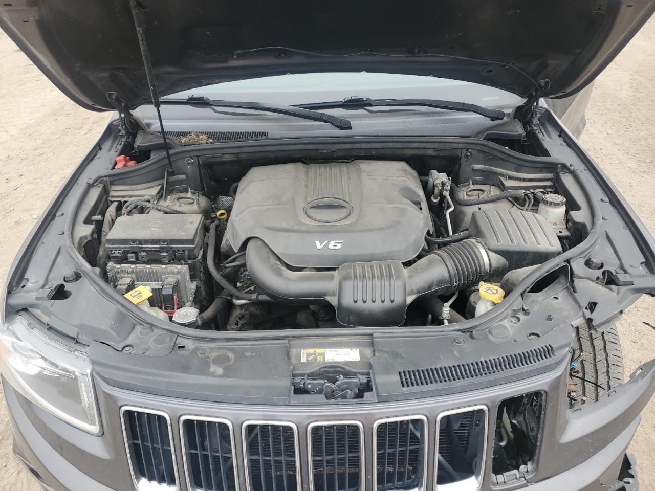 2015 Jeep Grand Cherokee Limited VIN: 1C4RJFBG2FC752386 Lot: 93498755