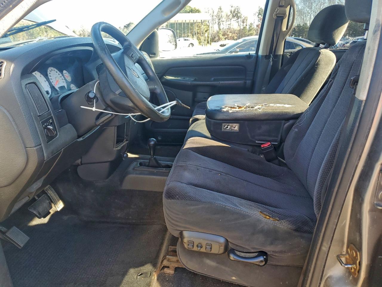 2005 Dodge Ram 1500 St VIN: 1D7HU18DX5S240503 Lot: 92953175