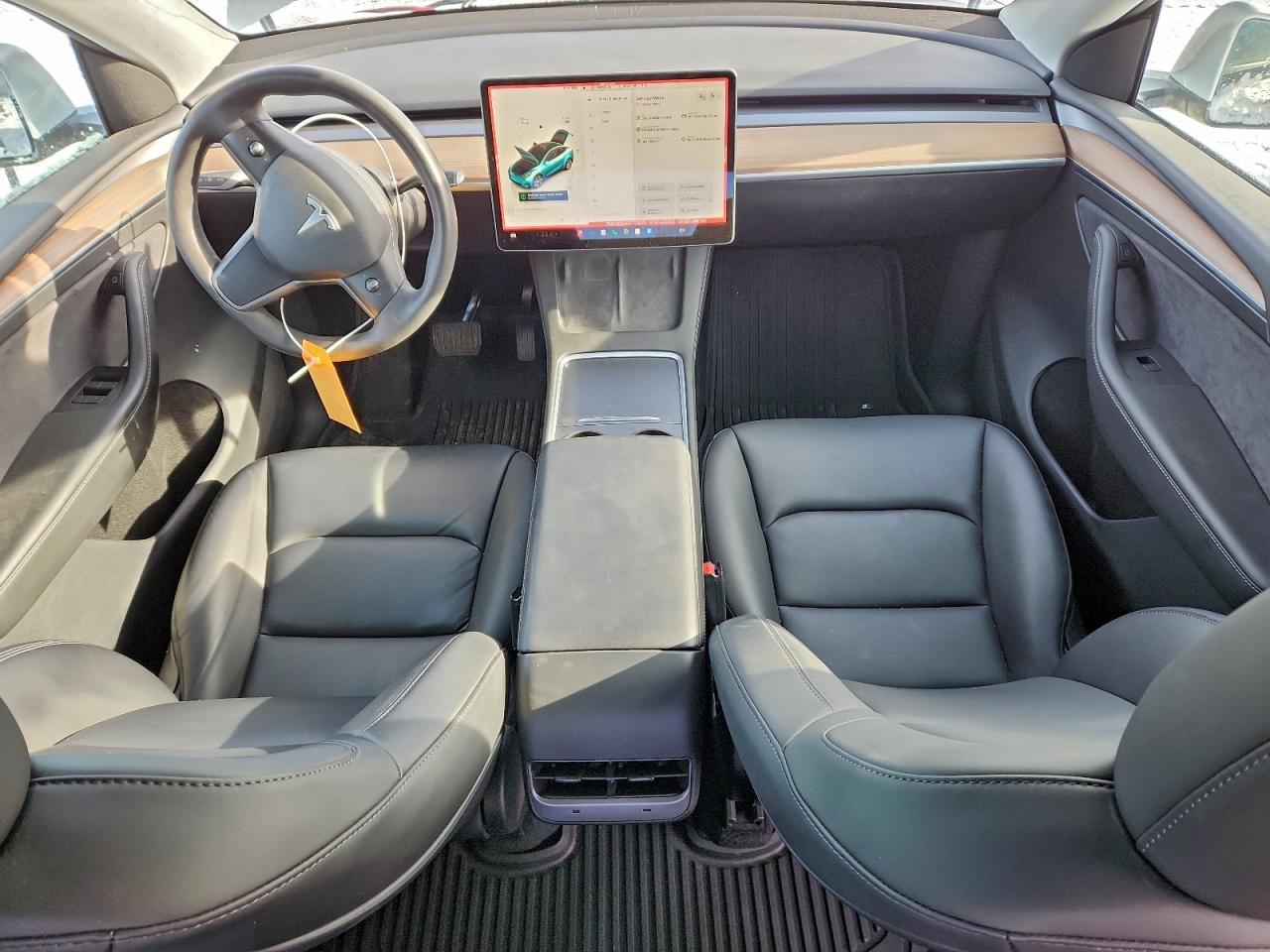 2023 Tesla Model Y VIN: 7SAYGDEE4PF772879 Lot: 92074025