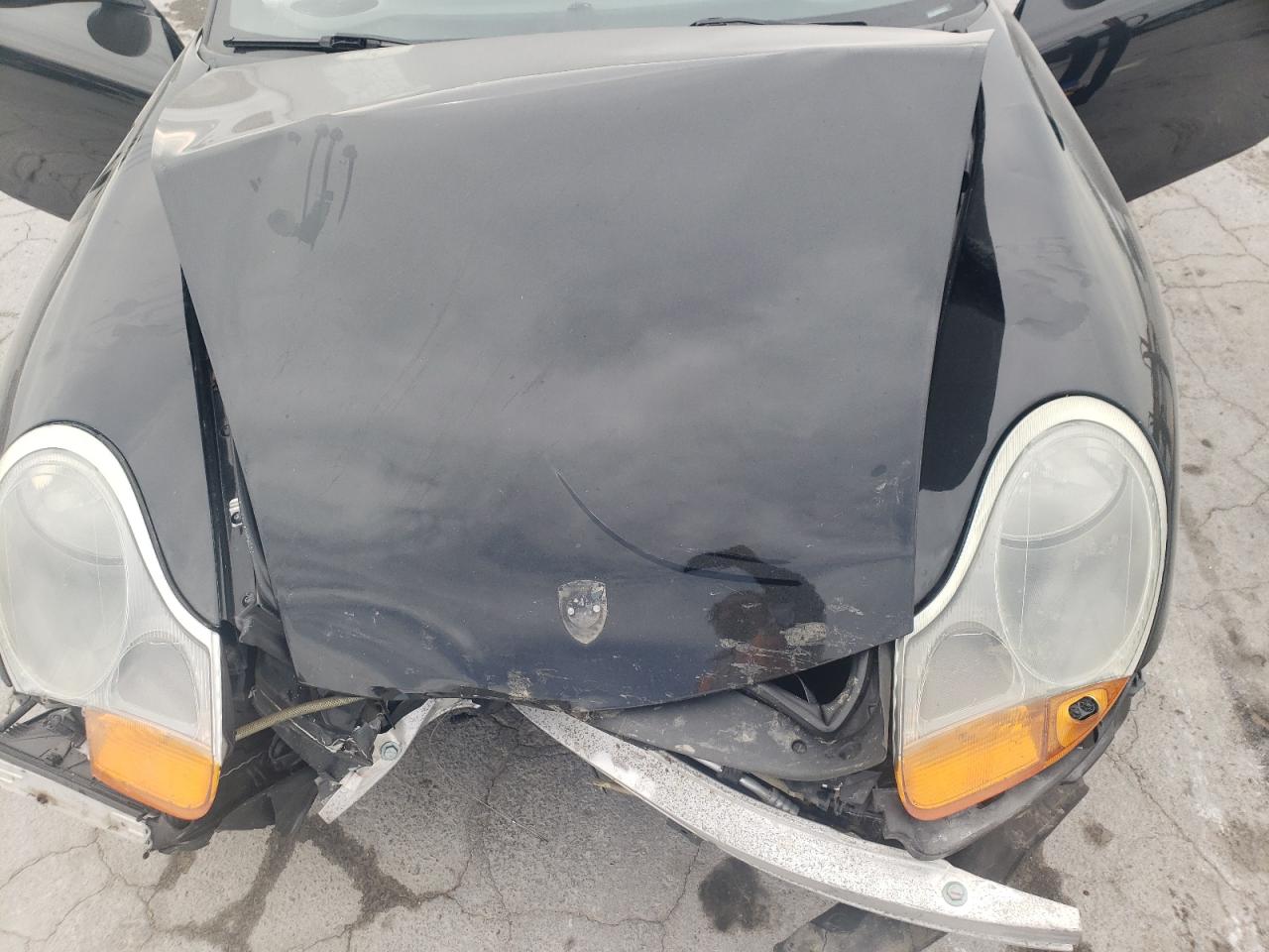 1999 Porsche Boxster VIN: WP0CA298XXU620792 Lot: 92813075