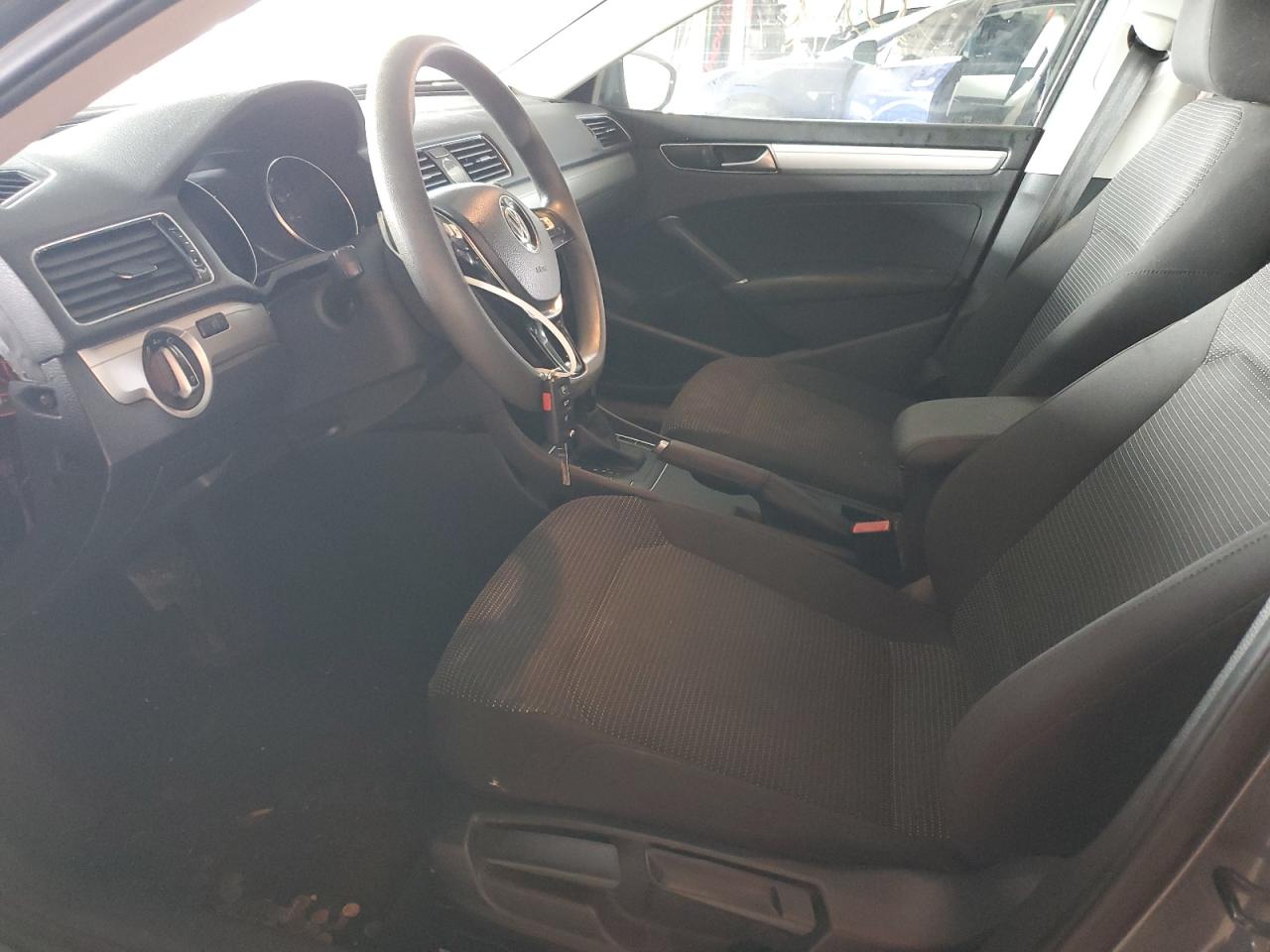 2016 Volkswagen Passat S VIN: 1VWAT7A31GC048755 Lot: 92755535