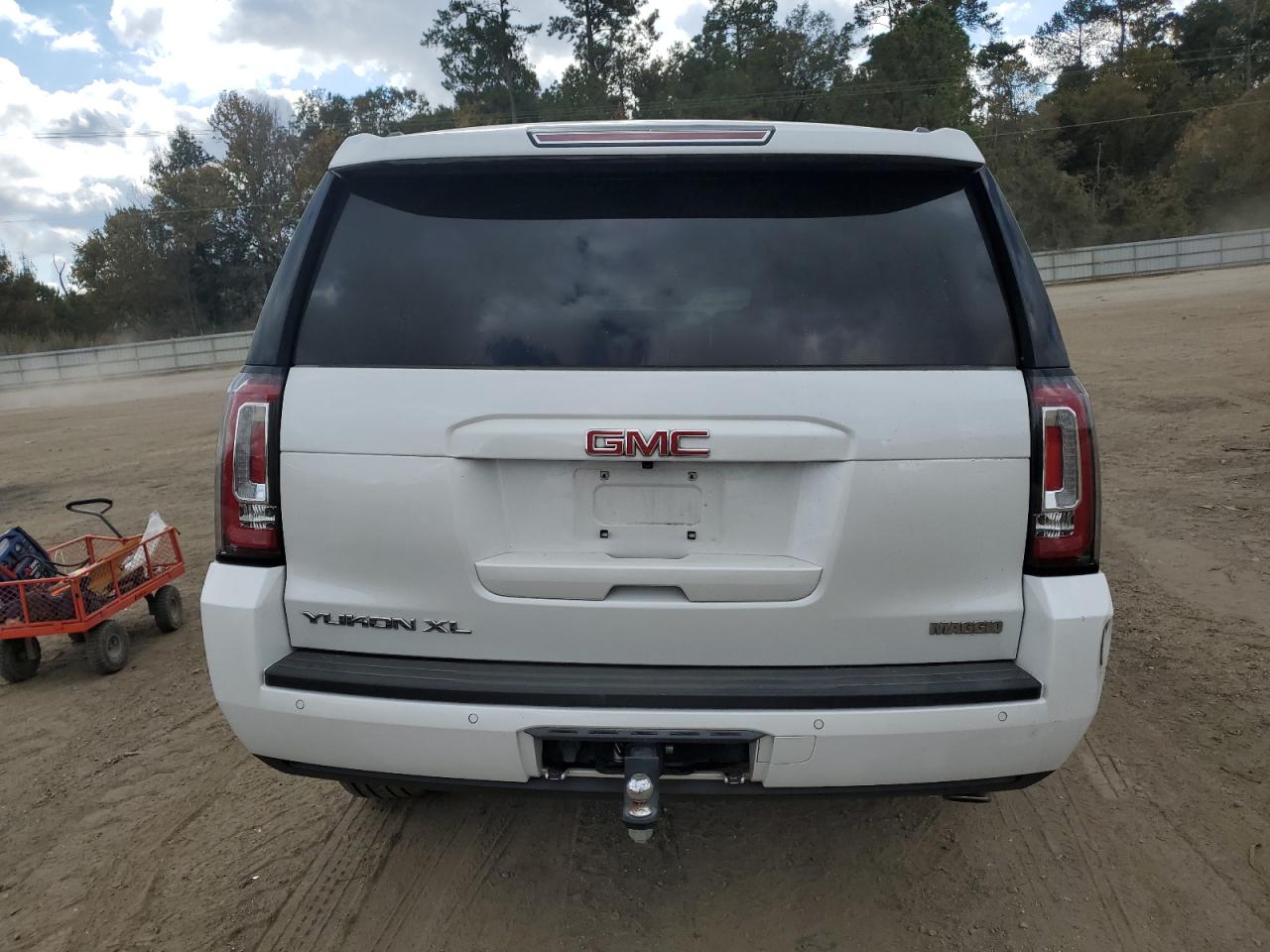 2019 GMC Yukon Xl C1500 Slt VIN: 1GKS1GKC2KR400599 Lot: 93079105