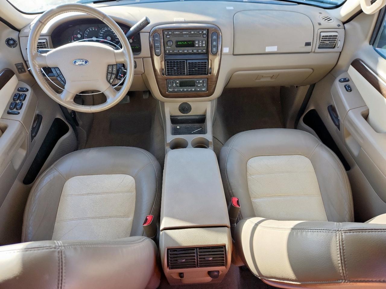 2004 Ford Explorer Eddie Bauer VIN: 1FMZU74K74UB47605 Lot: 92329605