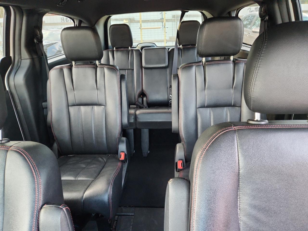 2014 Dodge Grand Caravan R/T VIN: 2C4RDGEGXER472827 Lot: 91266845