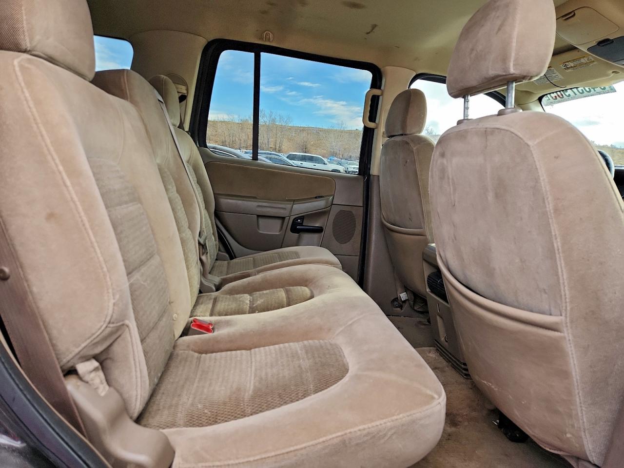 2005 Ford Explorer Xlt VIN: 1FMZU73W55UA93307 Lot: 94337905