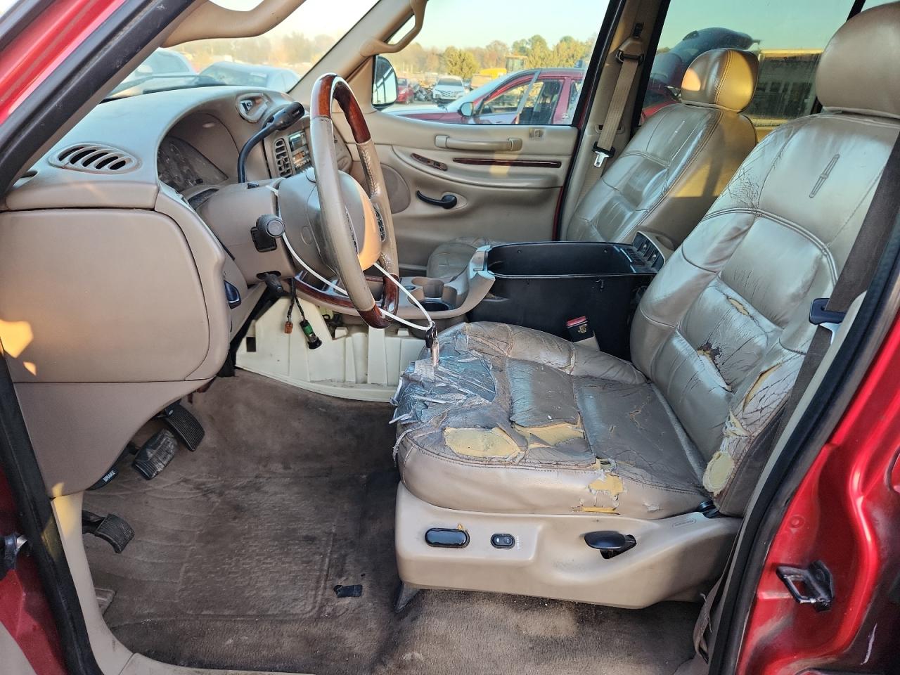 2001 Lincoln Navigator VIN: 5LMEU27A21LJ07189 Lot: 93109925