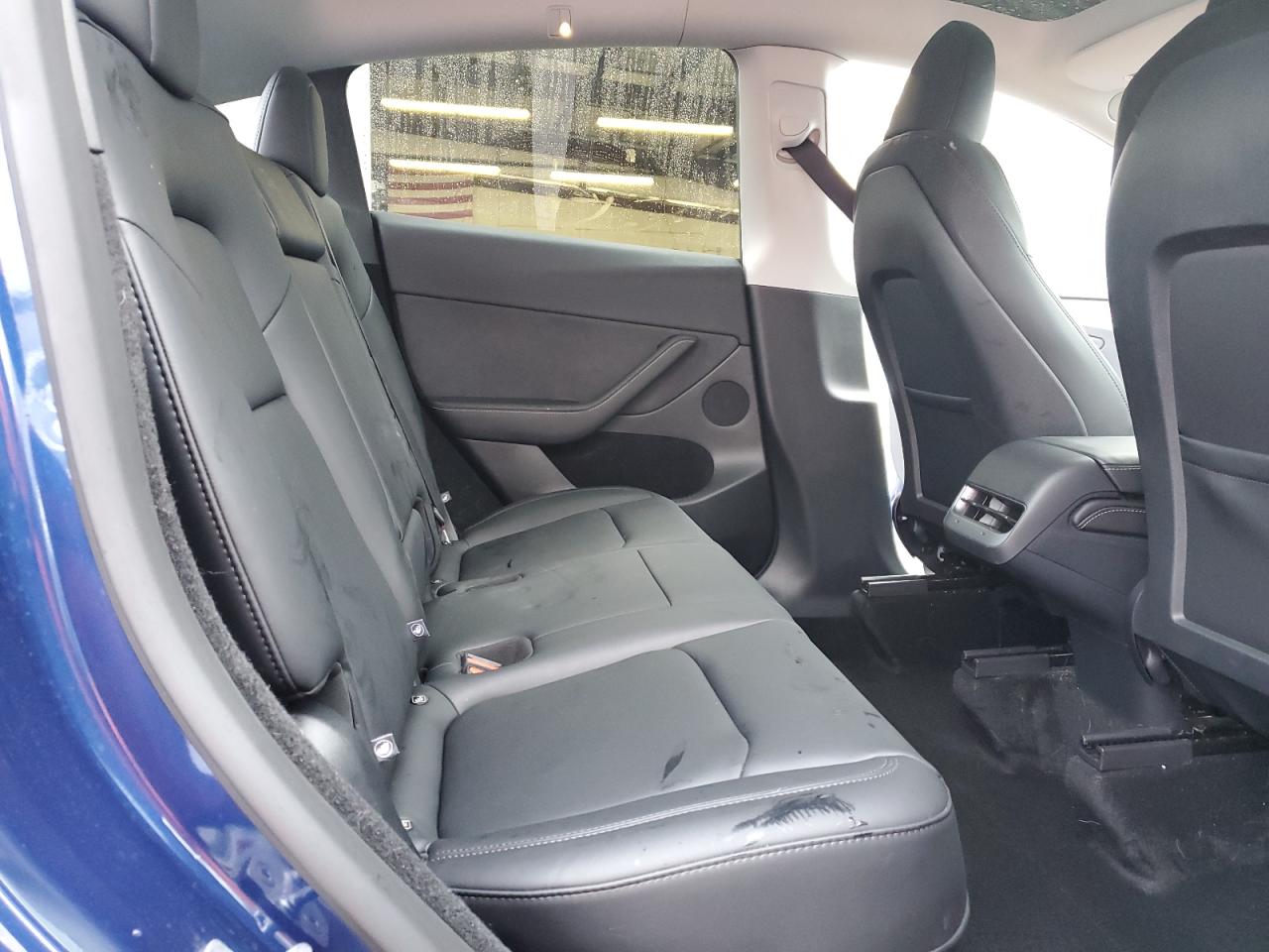 2025 Tesla Model Y VIN: 7SAYGDEE7SF290464 Lot: 93016905