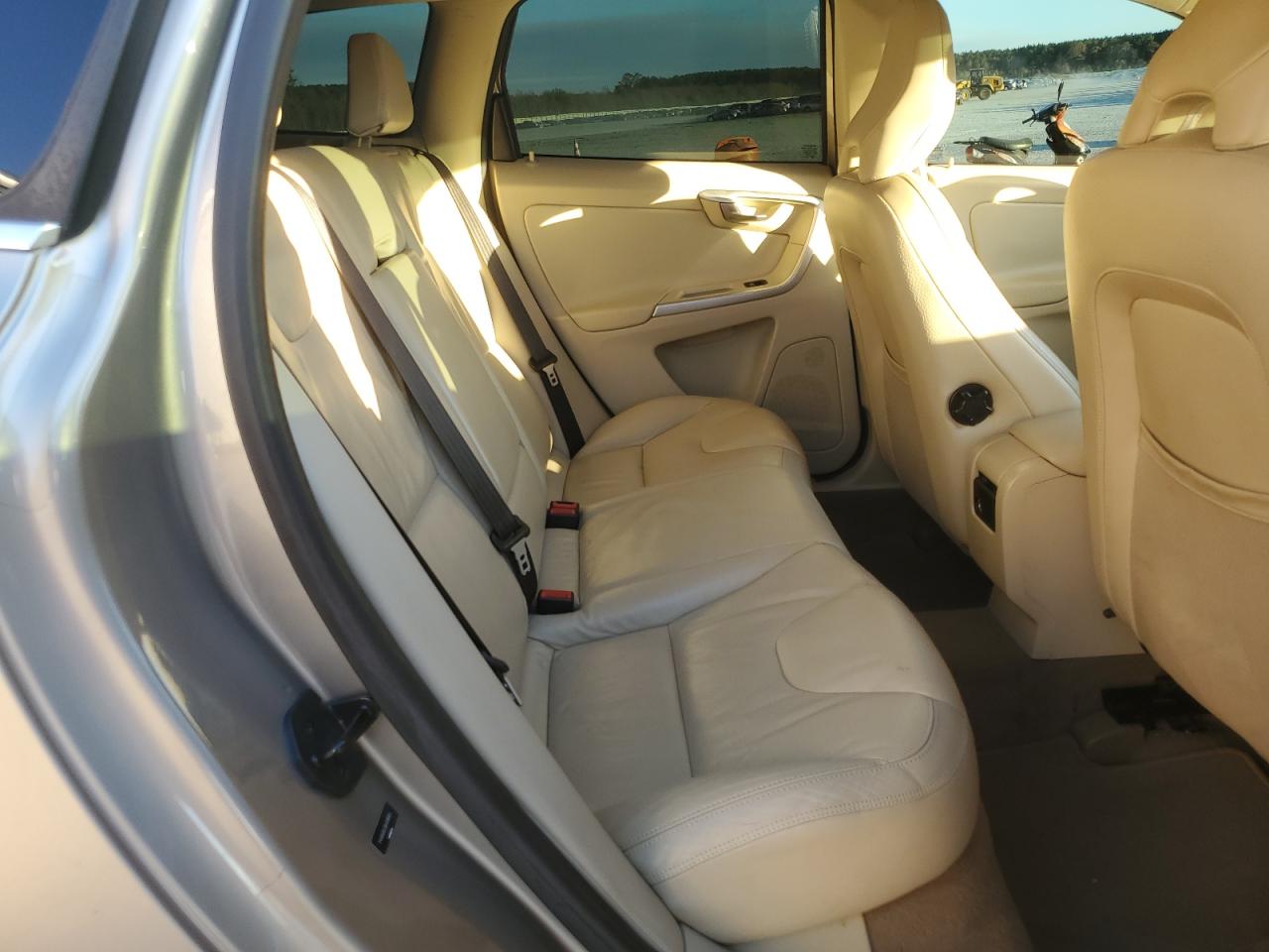 2011 Volvo Xc60 3.2 VIN: YV4952DL9B2208956 Lot: 93300505