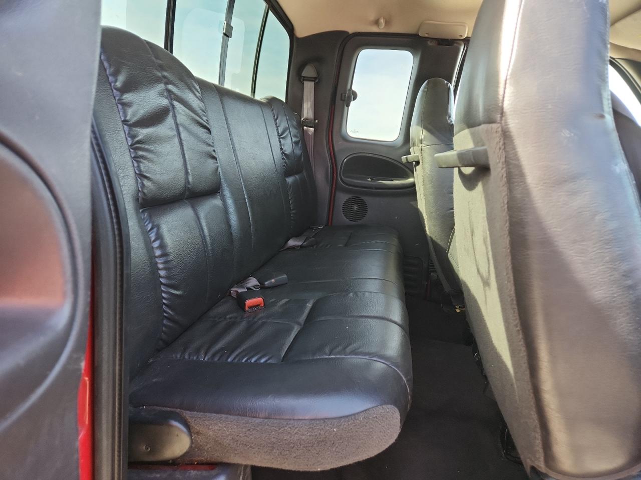 2000 Dodge Ram 1500 VIN: 1B7HF13Z5YJ104118 Lot: 92265685