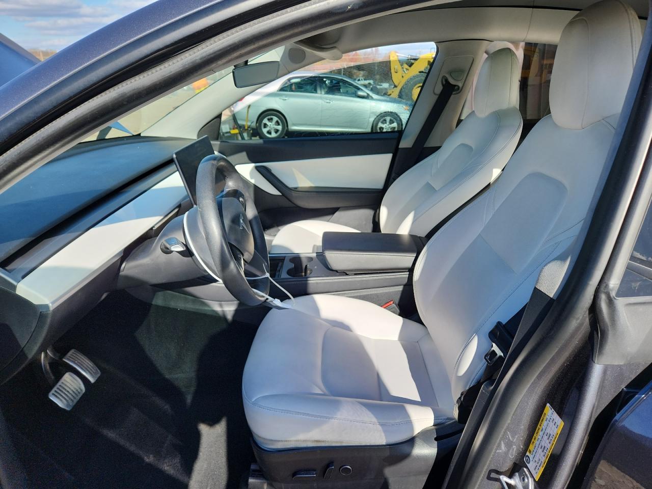 2021 Tesla Model Y VIN: 5YJYGDEE1MF151589 Lot: 92907095