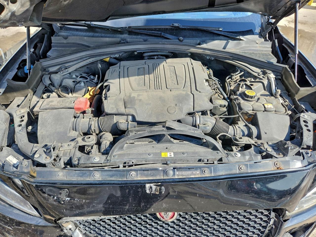 2017 Jaguar F-Pace Premium VIN: SADCJ2BV3HA099597 Lot: 94102255