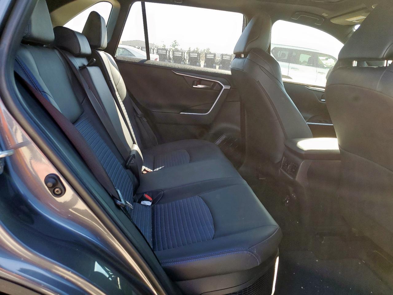 Фото: JTME6RFV2SD579046