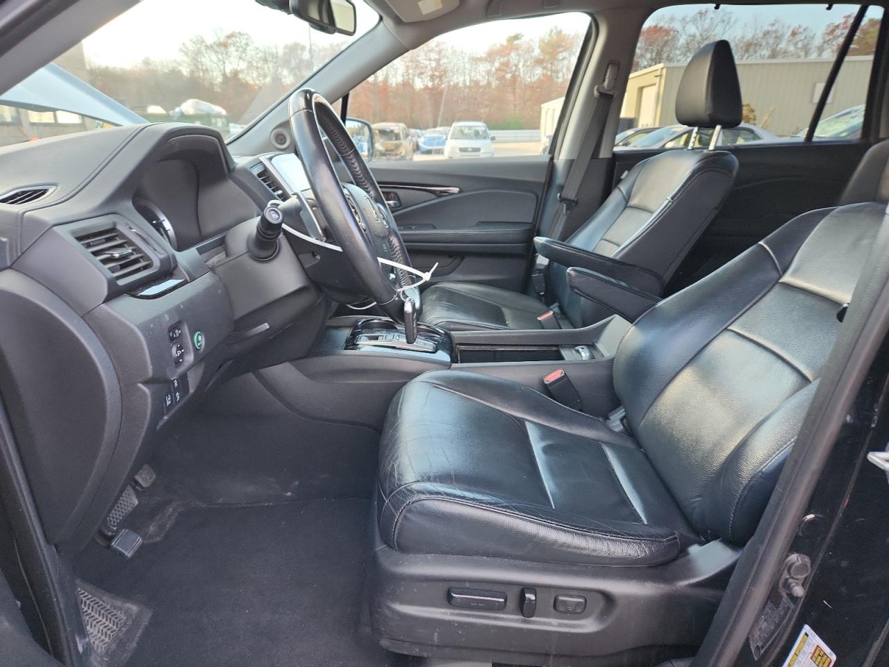 2017 Honda Pilot Touring VIN: 5FNYF6H94HB101546 Lot: 93815755