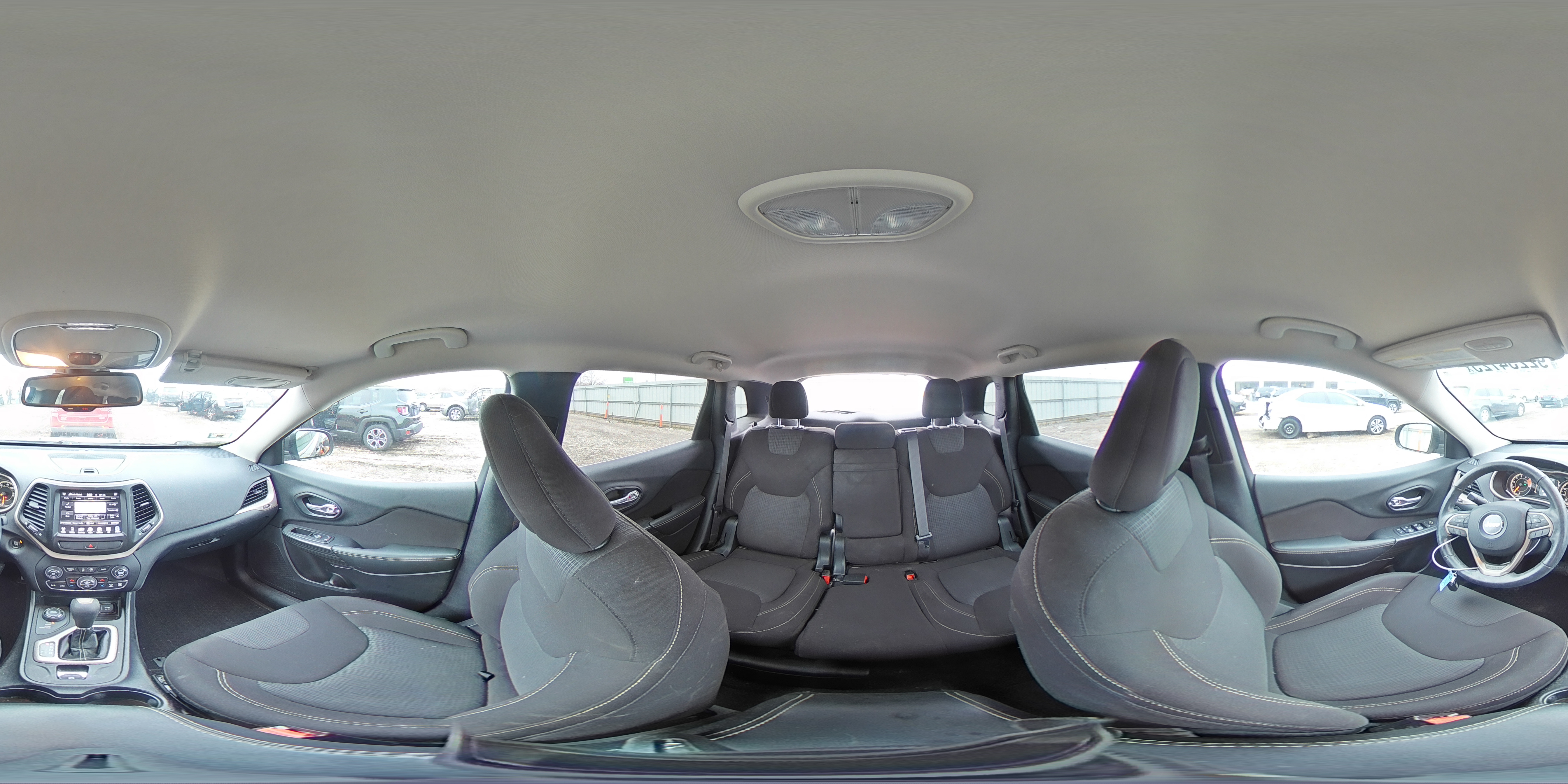 2016 Jeep Cherokee Latitude VIN: 1C4PJMCS7GW221067 Lot: 92234725