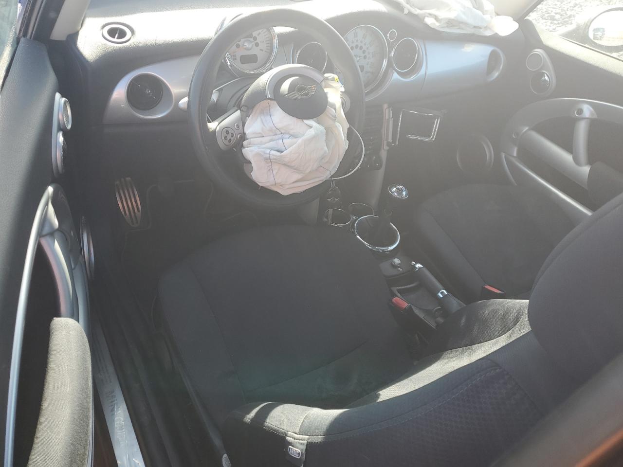 2006 Mini Cooper VIN: WMWRC33516TK64095 Lot: 92469665