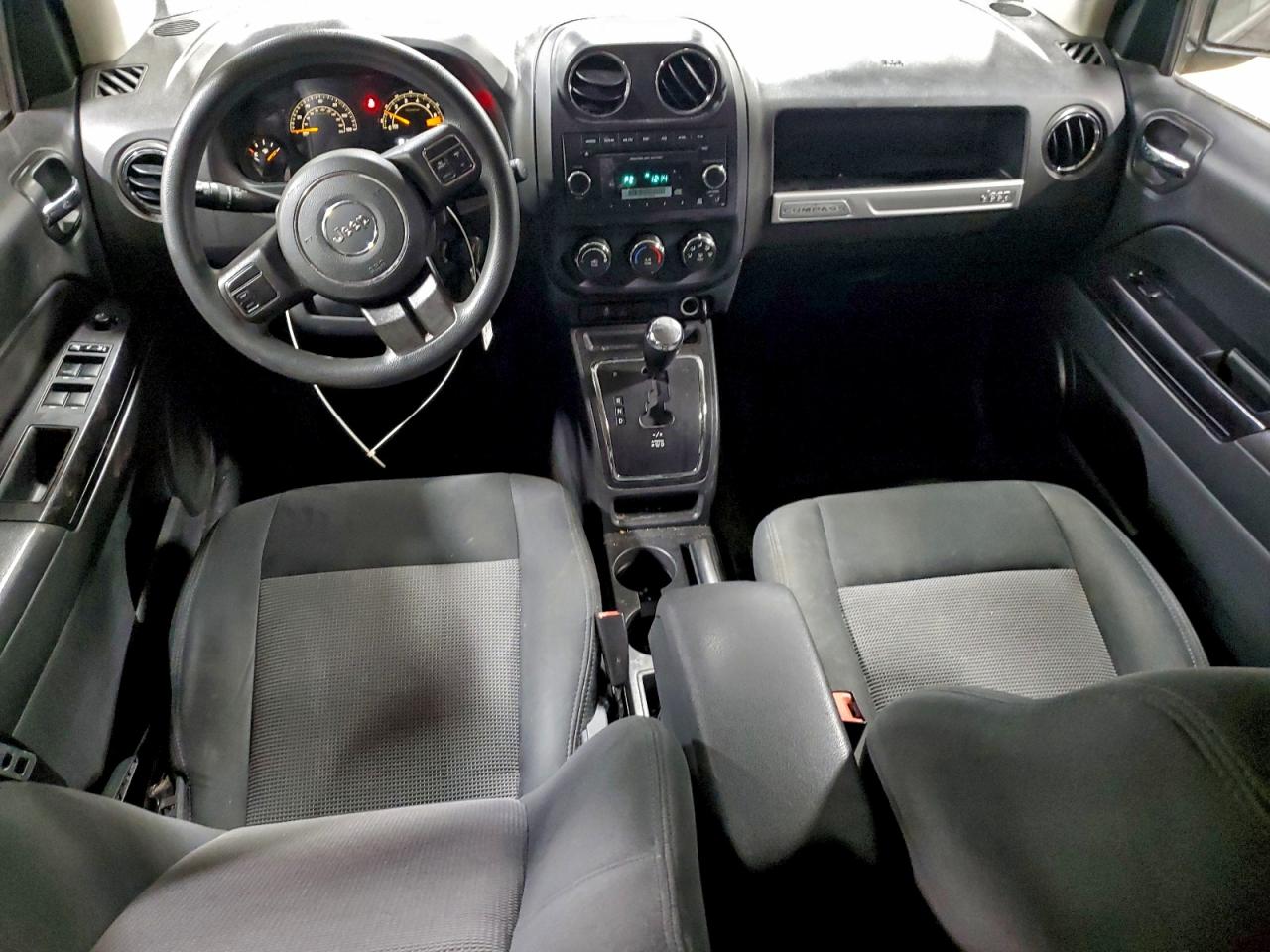 2015 Jeep Compass Sport VIN: 1C4NJCBB8FD118530 Lot: 94256425