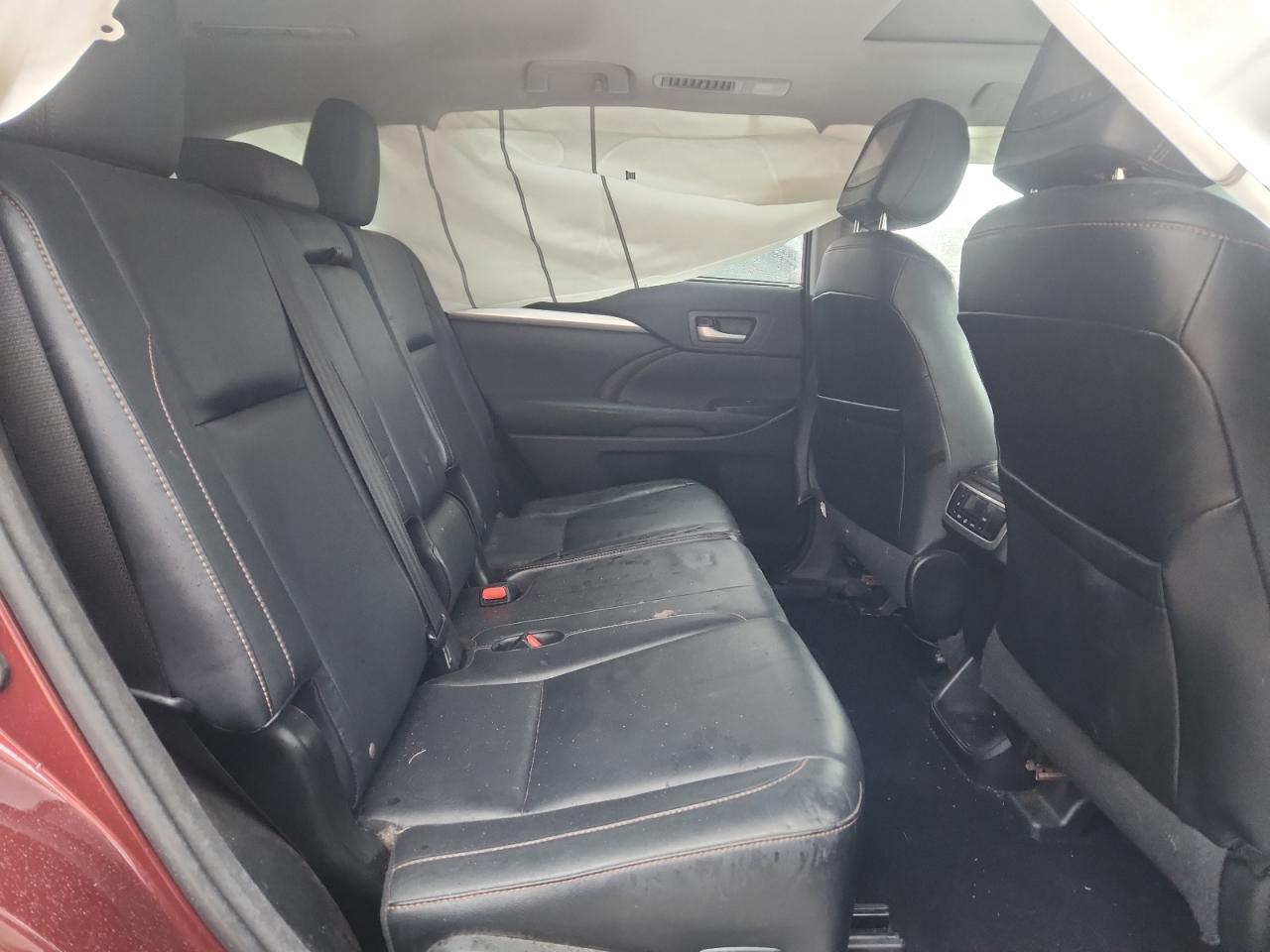 2015 Toyota Highlander Xle VIN: 5TDJKRFH7FS077339 Lot: 92456015