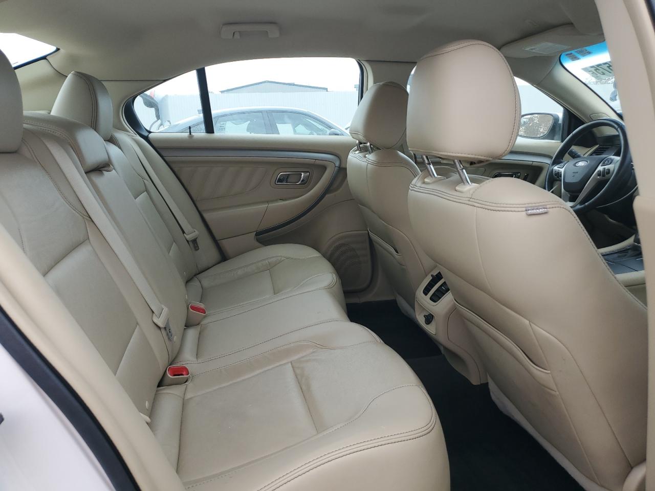 2015 Ford Taurus Sel VIN: 1FAHP2E83FG206220 Lot: 92274575