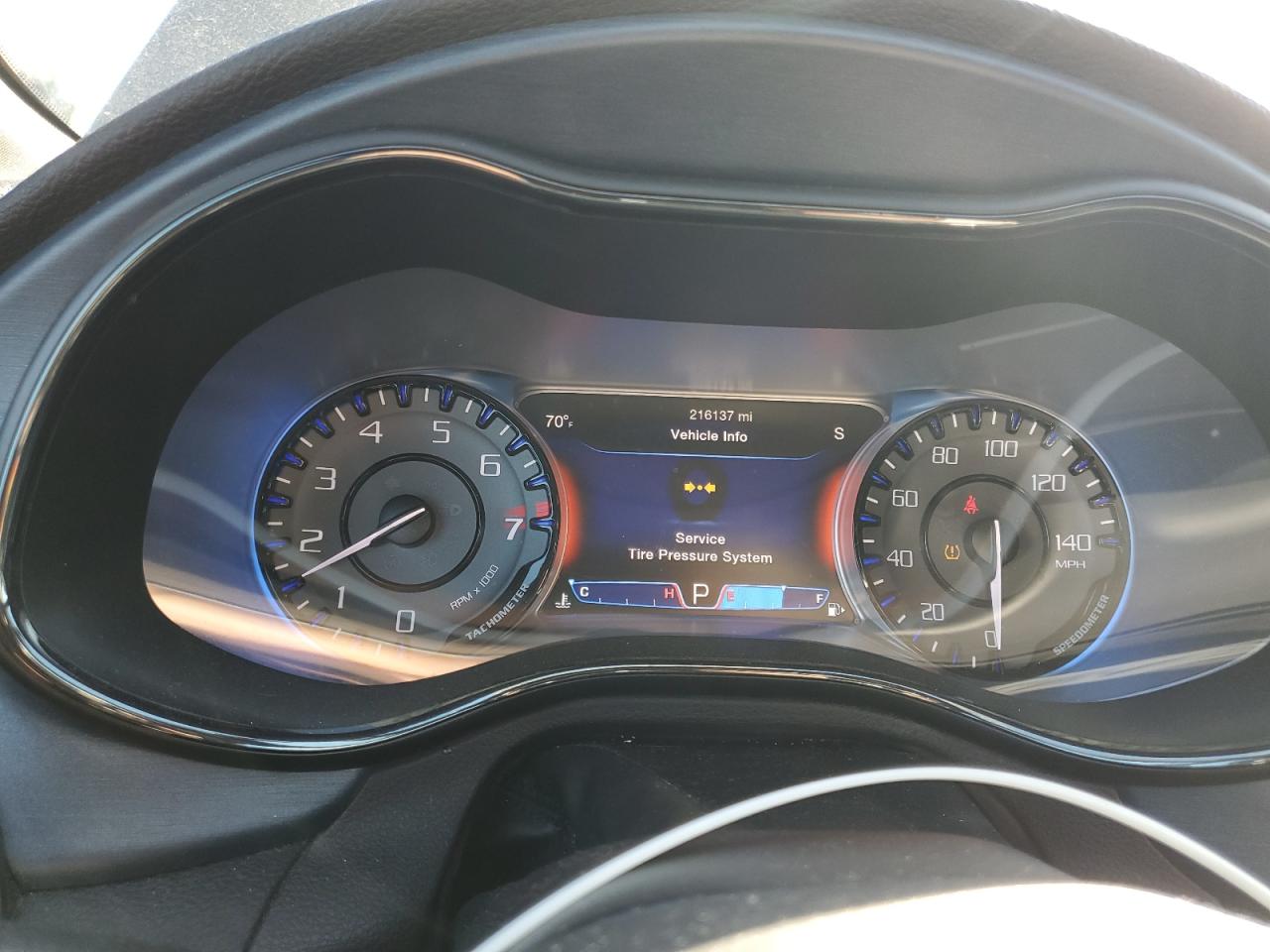 2015 Chrysler 200 S VIN: 1C3CCCBGXFN505916 Lot: 92730645