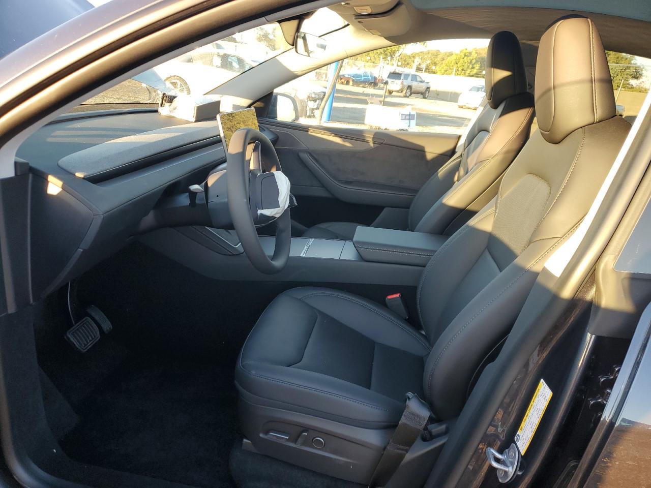 2026 Tesla Model Y VIN: 7SAYGDEE8TA584454 Lot: 93414495