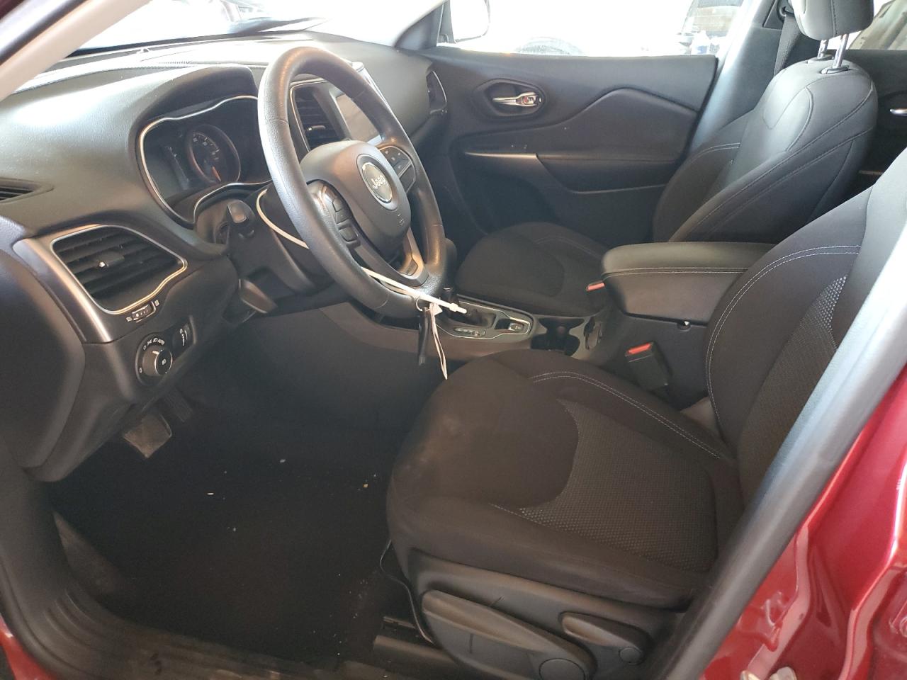 2019 Jeep Cherokee Latitude VIN: 1C4PJLCBXKD457954 Lot: 91769765