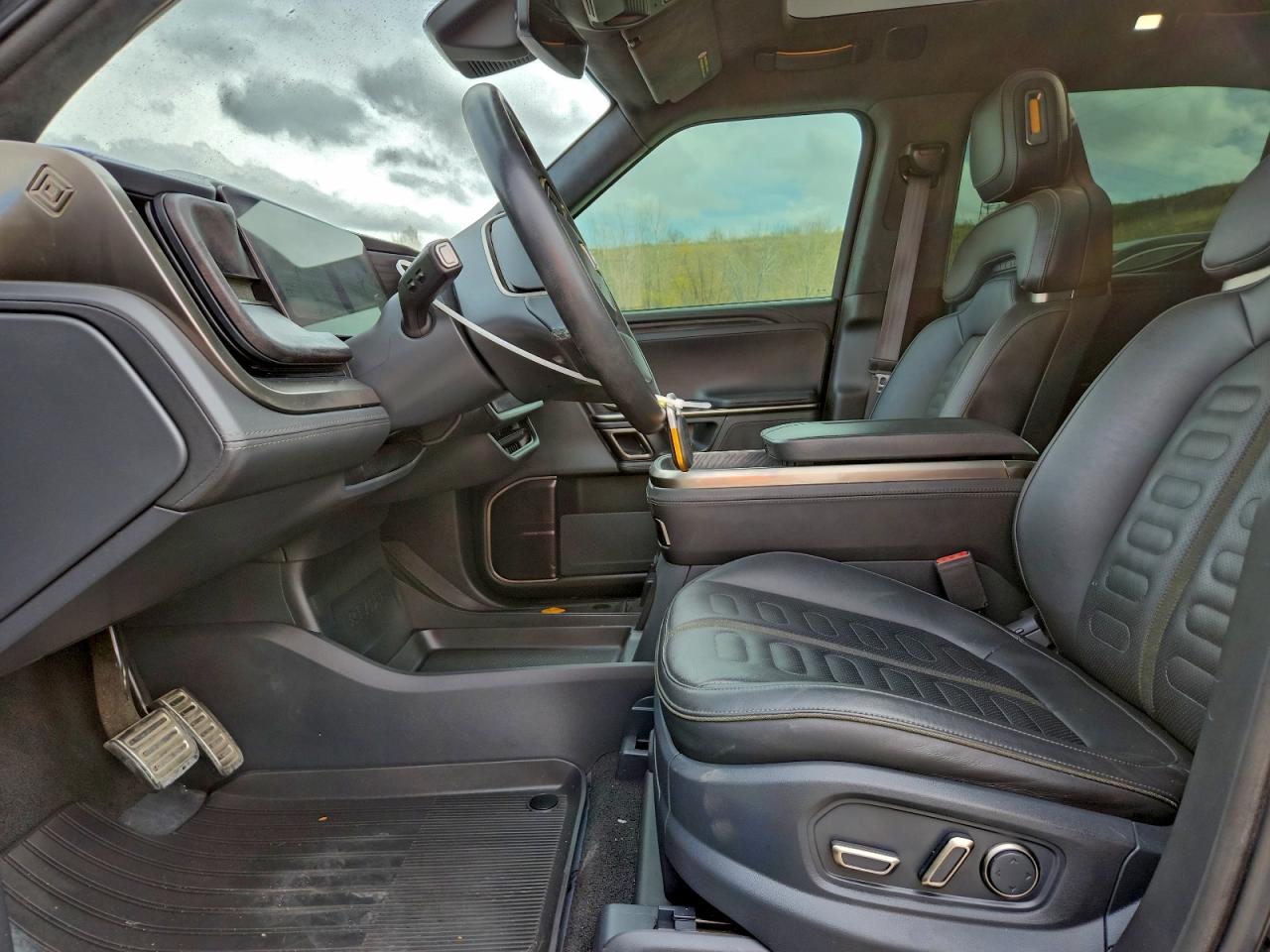 2022 Rivian R1T Launch Edition VIN: 7FCTGAAL7NN001755 Lot: 94114395