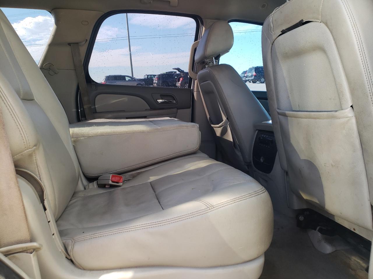 2010 Chevrolet Tahoe K1500 Lt VIN: 1GNUKBE08AR109553 Lot: 92860035