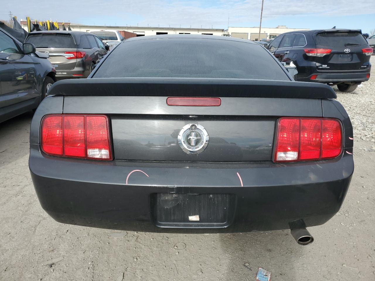 2008 Ford Mustang VIN: 1ZVHT80N085176854 Lot: 93175525