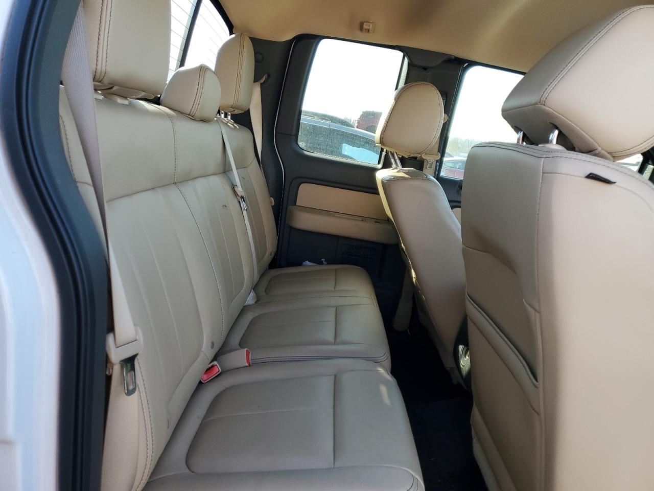 2014 Ford F150 Super Cab VIN: 1FTFX1EF2EKG20269 Lot: 92863405