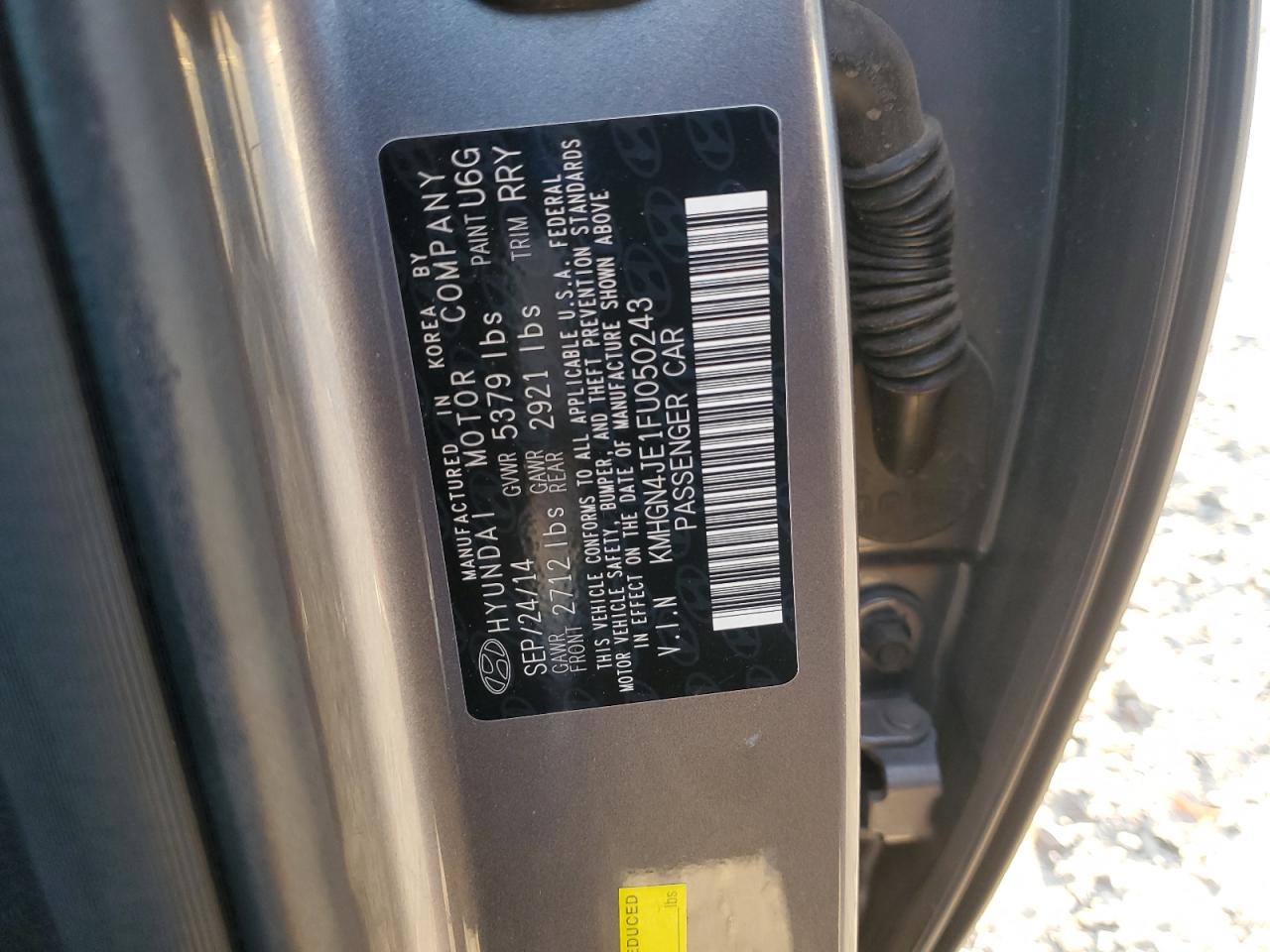 2015 Hyundai Genesis 3.8L VIN: KMHGN4JE1FU050243 Lot: 93472545