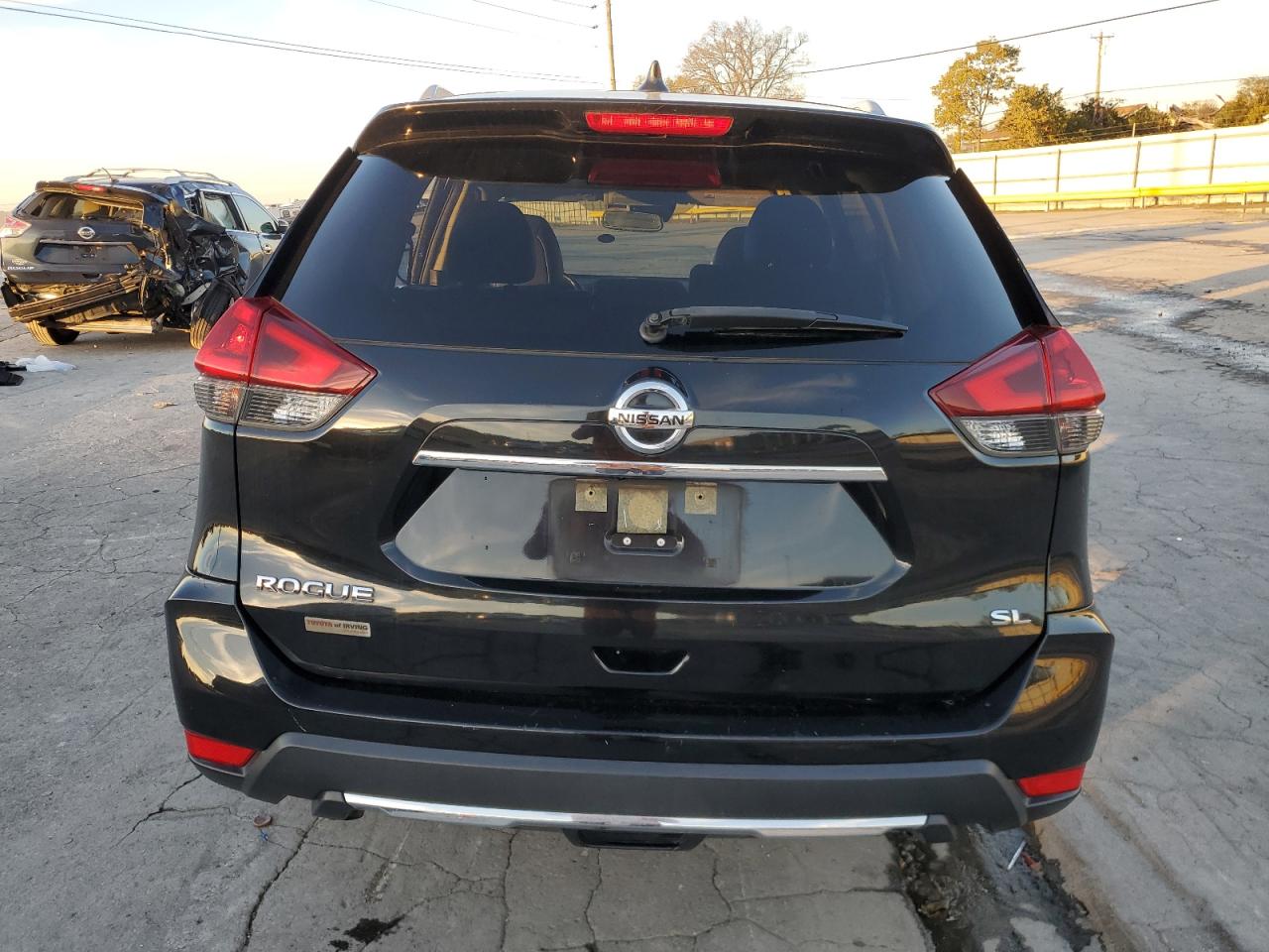 2018 Nissan Rogue S VIN: JN8AT2MT2JW455771 Lot: 90627315