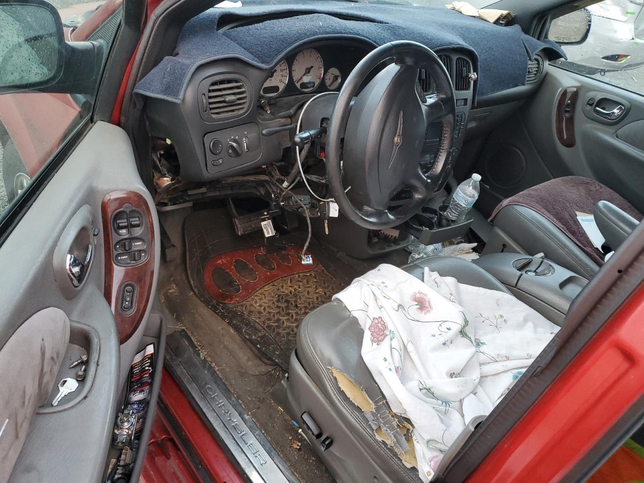 2004 Chrysler Town & Country Limited VIN: 2C8GP64L84R529353 Lot: 91650915