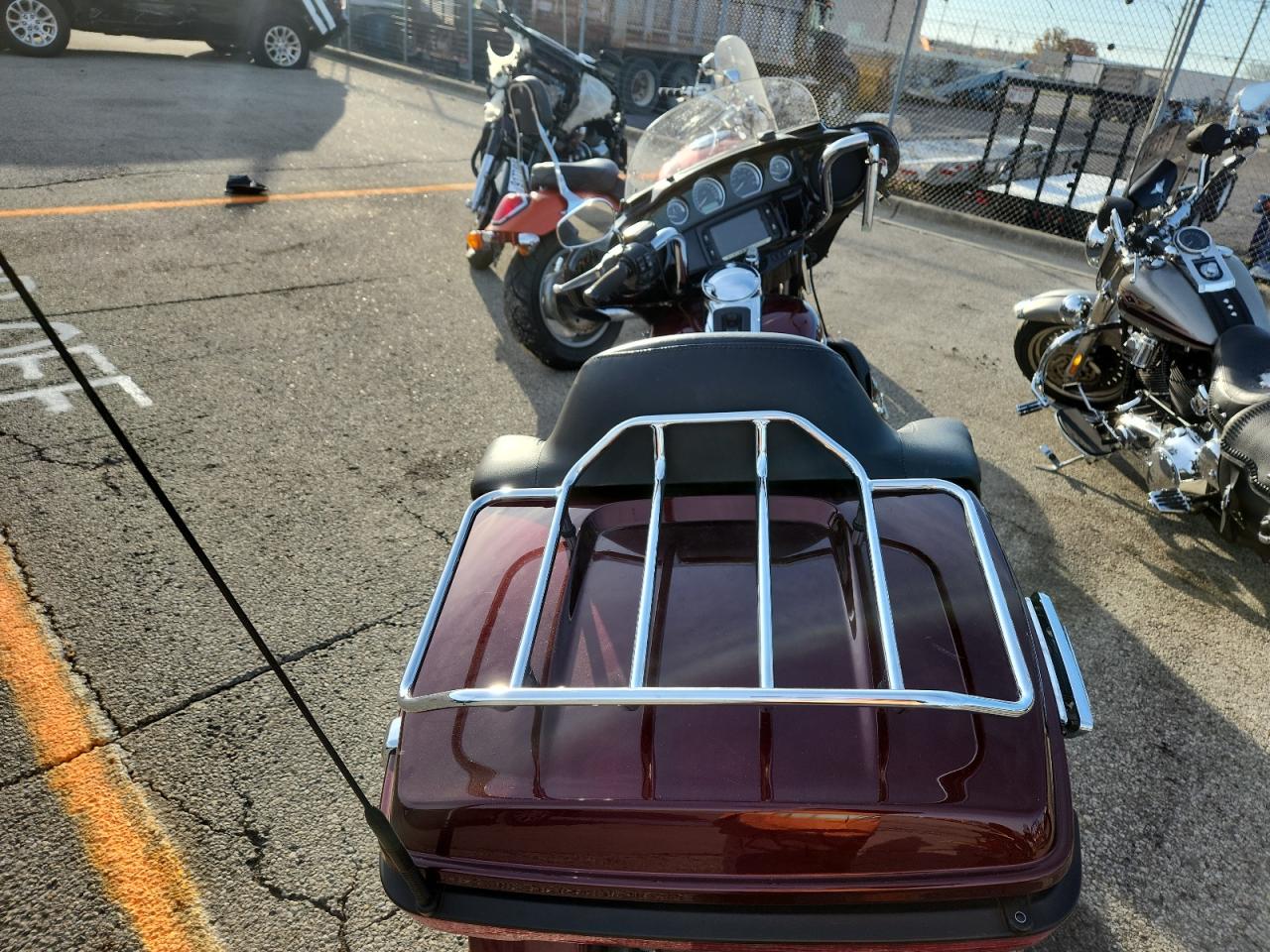 2017 Harley-Davidson Flhtkl Ultra Limited Low VIN: 1HD1KKD12HB645356 Lot: 92290025