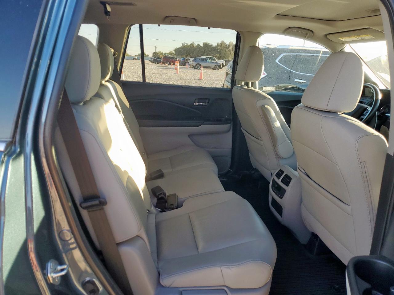 2022 Honda Pilot Exl VIN: 5FNYF5H55NB009204 Lot: 92112535